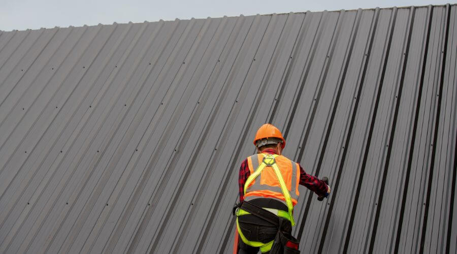 Expert top industrial roofings services in Woodward, IA